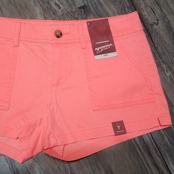 Arizona Shorts - Picture 1 of 2